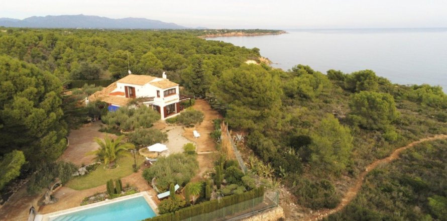 4 bedrooms Properties in Loi Bac, Vietnam No. 25147