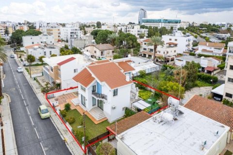 330m² Villa en Nicosia, Cyprus No. 105067 1