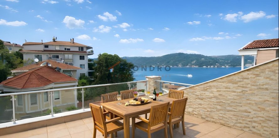 2 bedrooms Apartment in Besiktas, Turkey No. 125385