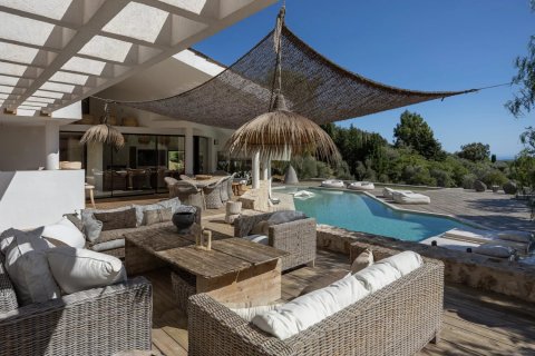 4 bedrooms Villa in Le Rouret, France No. 82372 10