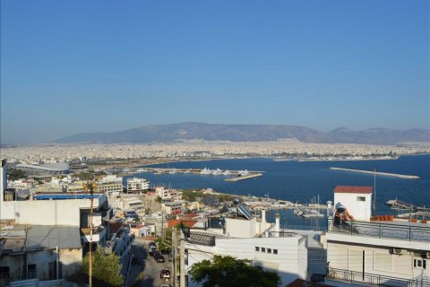 4 dormitorios House en Piraeus, Greece No. 59443 1