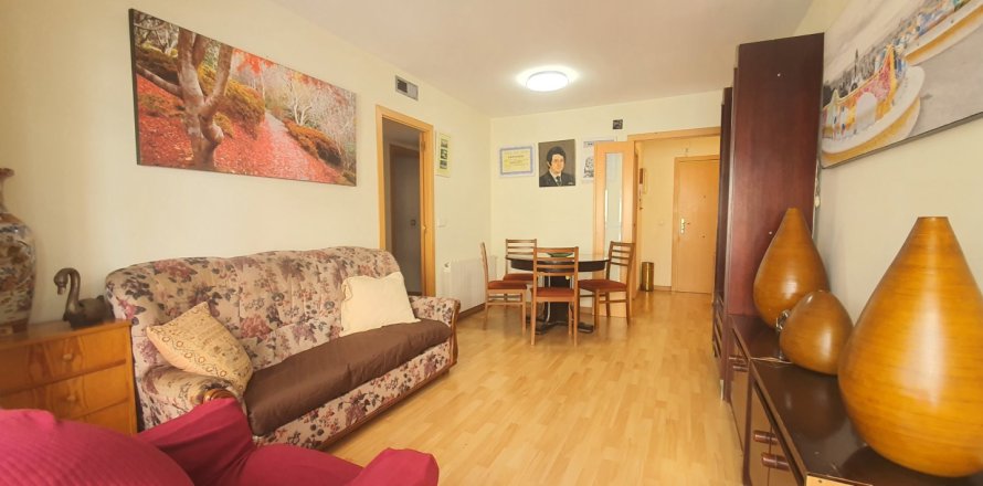 3 bedrooms Apartment in Eixample, Spain No. 127670