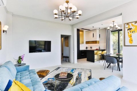 Дом с 4 спальнями в Будва, Черногория №84199 8