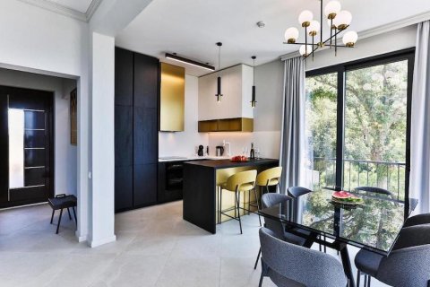 Дом с 4 спальнями в Будва, Черногория №84199 4