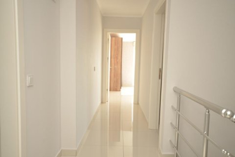 4 rooms Apartment in Tri Phuong, Vietnam No. 22067 2