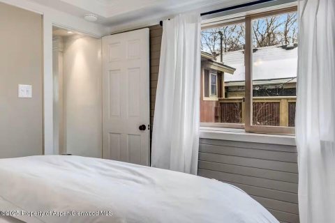 6 bedrooms House in Glenwood Springs, USA No. 104595 14