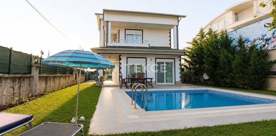 4 bedrooms Villa in Serik, Turkey No. 125597