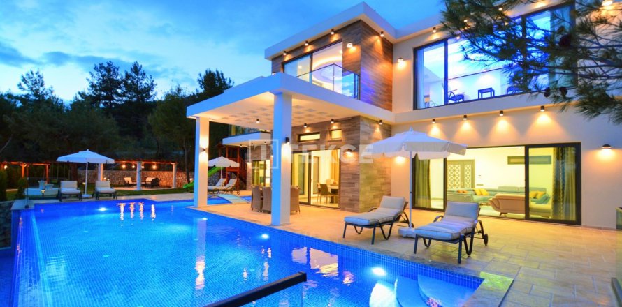 3 bedrooms Villa in Kas, Turkey No. 88740