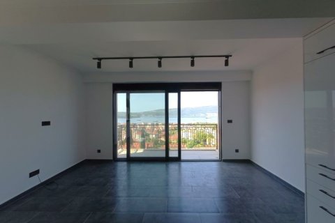 53m² Apartment in Tivat, Montenegro No. 66796 22