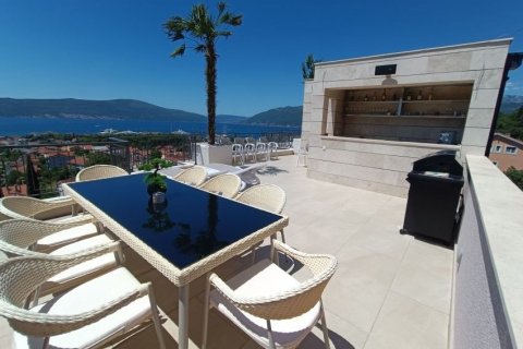 53m² Apartment in Tivat, Montenegro No. 66796 8