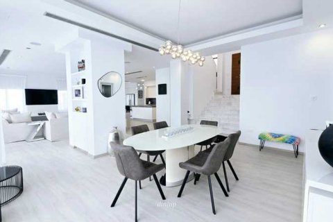 Вилла с 4 спальнями в Агиос Тихонас, Кипр №76438 5