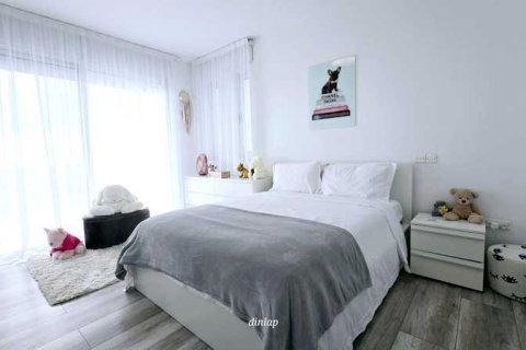 Вилла с 4 спальнями в Агиос Тихонас, Кипр №76438 12