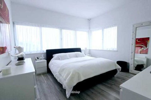 Вилла с 4 спальнями в Агиос Тихонас, Кипр №76438 8