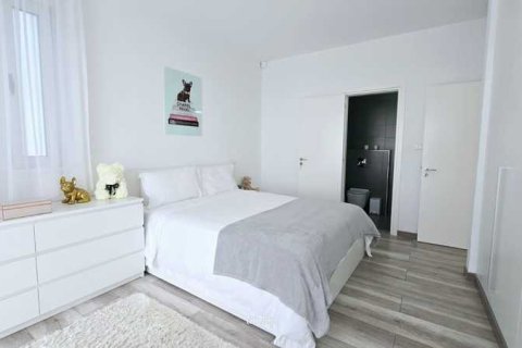 Вилла с 4 спальнями в Агиос Тихонас, Кипр №76438 9