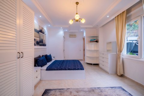 4 bedrooms Villa in Nong Ha, Vietnam No. 13799 18