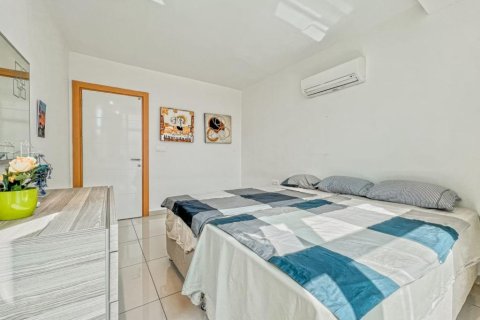 3 rooms Apartment in Phong Thanh Tay A, Vietnam No. 20647 20