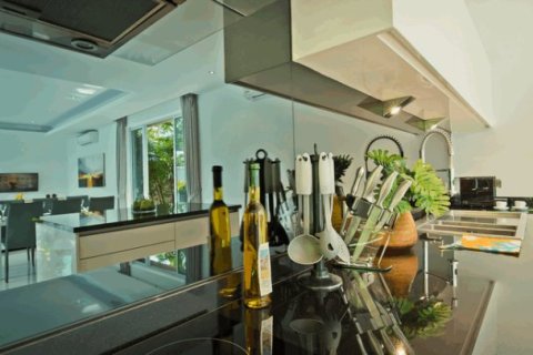 3 bedrooms House in Pattaya, Thailand No. 96472 10