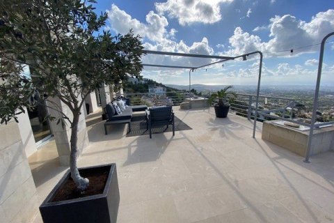 5 bedrooms House in Paphos, Cyprus No. 37529 5