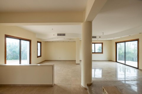 215m² Villa en Nicosia, Cyprus No. 105087 3