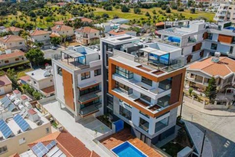 2 bedrooms Apartment in Germasogeia, Cyprus No. 41134 1