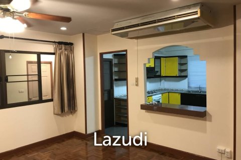 4 bedrooms House in Chiang Mai, Thailand No. 97953 2