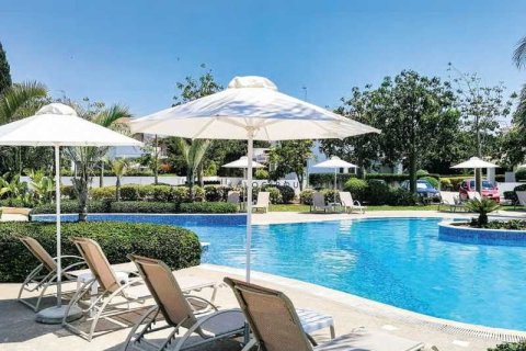 3 chambres House à Mazotos, Cyprus No. 76213 7