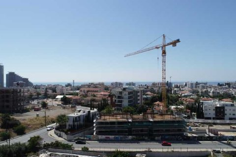 3 dormitorios Apartment en Limassol, Cyprus No. 34621 4