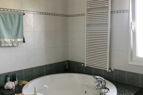 Вилла с 7 спальнями в Лация, Кипр №32052 12