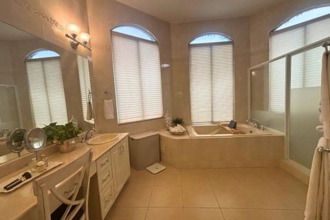 4 bedrooms House in Panama City, Panama No. 113194 9