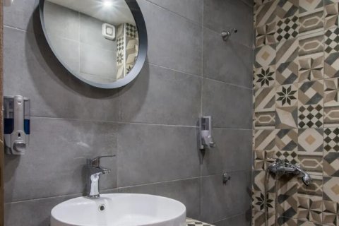 224m² Apartment in Thessaloniki, Greece No. 107212 4