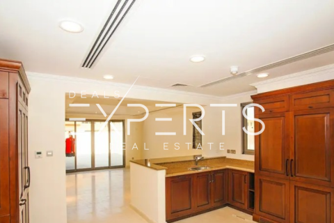 4 bedrooms Villa in Bavaria Town, Vietnam No. 82991 5