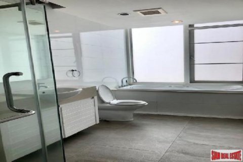 3 bedrooms Apartment in Bangkok, Thailand No. 96294 4