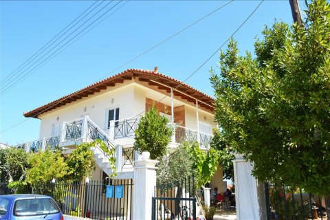 4 bedrooms House in Artemida, Greece No. 59414 1
