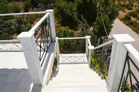4 bedrooms House in Artemida, Greece No. 59414 6