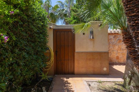 Вилла с 4 спальнями в Long Phuc, Вьетнам №92277 21