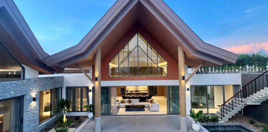 4 bedrooms Villa in Layan Beach, Thailand No. 2008