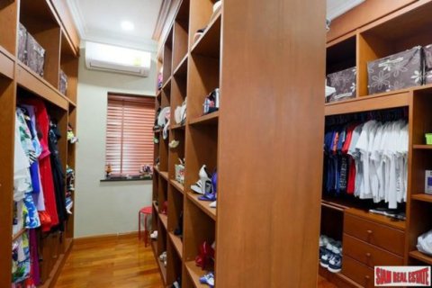 7 bedrooms Bungalow in Pattaya, Thailand No. 96989 17