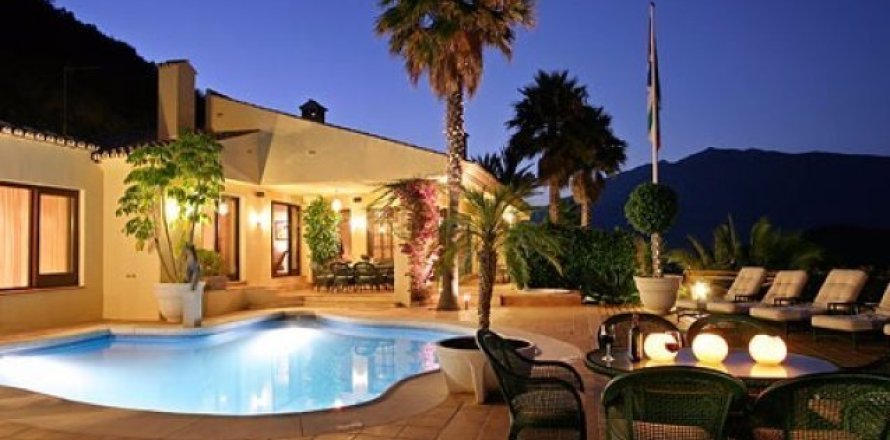 4 bedrooms Properties in Cat Trinh, Vietnam No. 25501