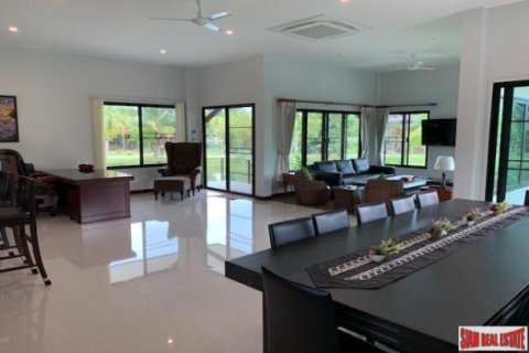 2 bedrooms Villa in Phang Nga, Thailand No. 95951 5