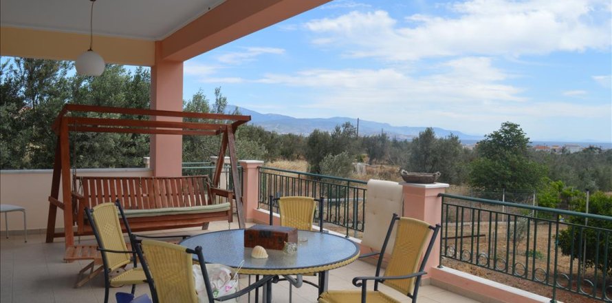 3 bedrooms House in Corinthia, Greece No. 59183