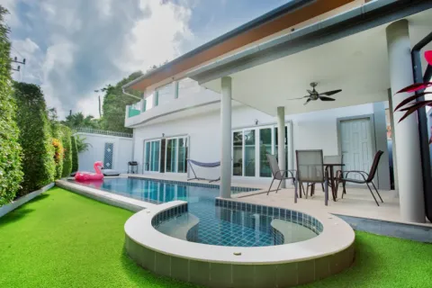 4 bedrooms Villa in Phuket, Thailand No. 3143 1