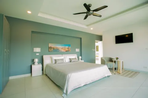 4 bedrooms Villa in Phuket, Thailand No. 3143 17