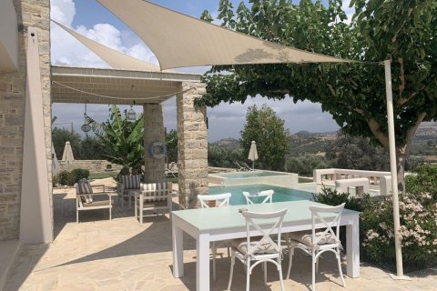 4 bedrooms Villa in Heraklion, Greece No. 24036 6