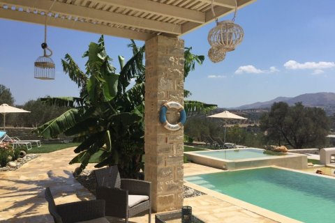 4 bedrooms Villa in Heraklion, Greece No. 24036 1