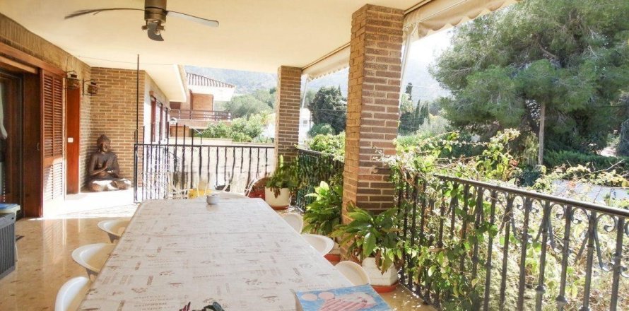 4 dormitorios Villa en Benidorm, Spain No. 111769