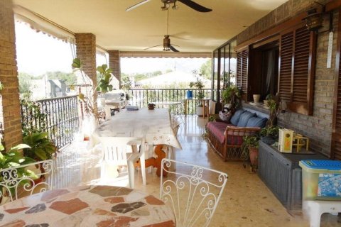 Вилла с 4 спальнями в Бенидорм, Испания №111769