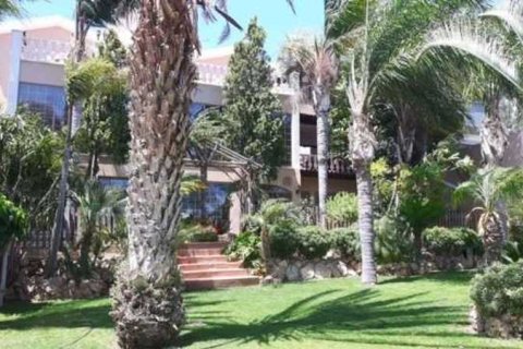 Дом с 9 спальнями в Агиос Афанасиос, Кипр №29626 5