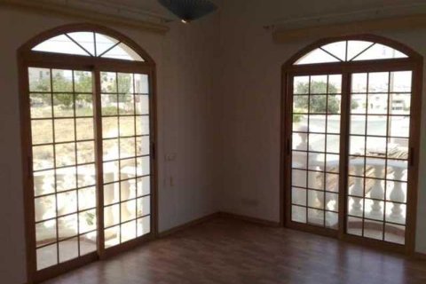 Дом с 9 спальнями в Агиос Афанасиос, Кипр №29626 7