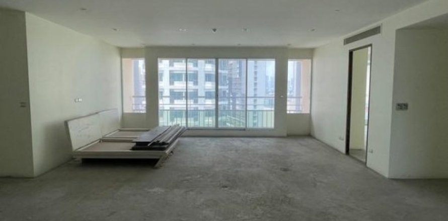 Квартира с 4 спальнями в Бангкок, Таиланд №97132