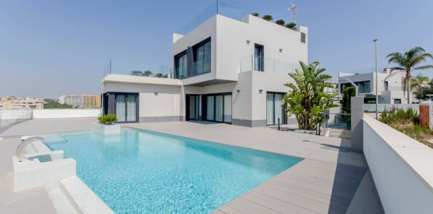 3 bedrooms Villa in Dehesa De Campoamor, Spain No. 121851